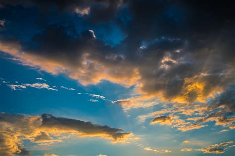 Images Gratuites ciel nuage jour Après lune atmosphère cumulus