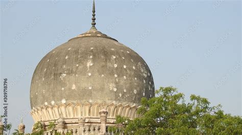 The Ancient Tomb Of Qutb Shahi In Hyderabad India The Kings Are