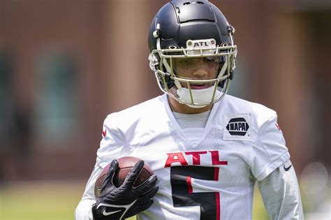 Falcons Rookie Wr Drake London Knee Exits Vs Lions National