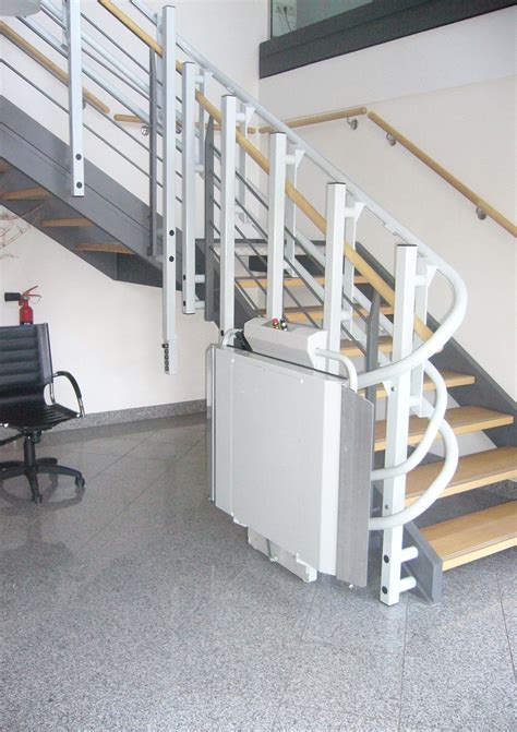 Plateforme Monte Escalier Lectrique Pour Fauteuil Ams