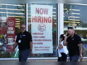 Us Weekly Jobless Claims Rise Moderately The Economic Times