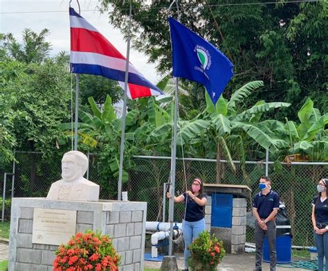 Sede del Pacífico realizó acto de iza de Bandera Azul Ecológica en el