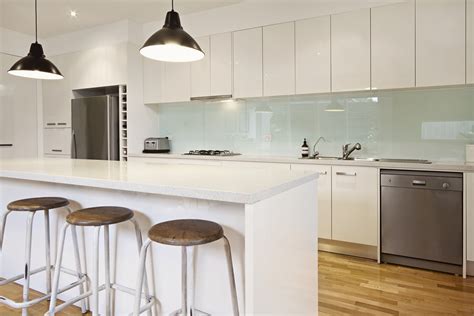 A Splash of Style: 3 Benefits of Glass Splashbacks for Your Kitchen ...