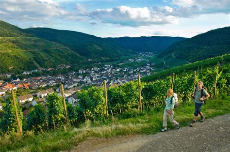 Wanderreise Ahrtal Ahrsteig Rotweinwanderweg