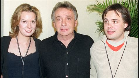 Un père ce n est pas un chéquier Michel Sardou Cynthia et