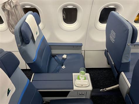 Review Bamboo Airways Business Class A321neo SGN HAN One Mile At A