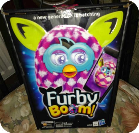 Life Unexpected: The Furby Boom Review - A Christmas 2013 Dream Toy