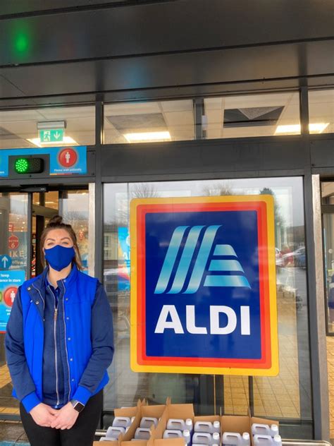 Aldi Colleague In Dumfries Celebrates 20 Years Of Service Aldi Uk