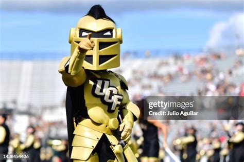 88 Mascot Knightro Photos & High Res Pictures - Getty Images