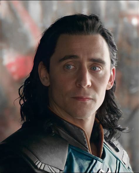 Tom Hiddleston ᵎ Thor Ragnarok As Loki Laufeyson