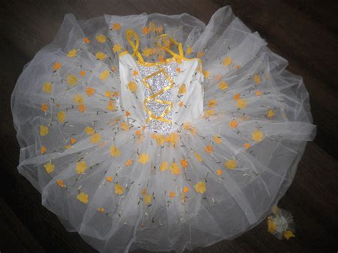 Xlc Preloved Solo Tilly White Yellow Romantic Tutu Costume Size