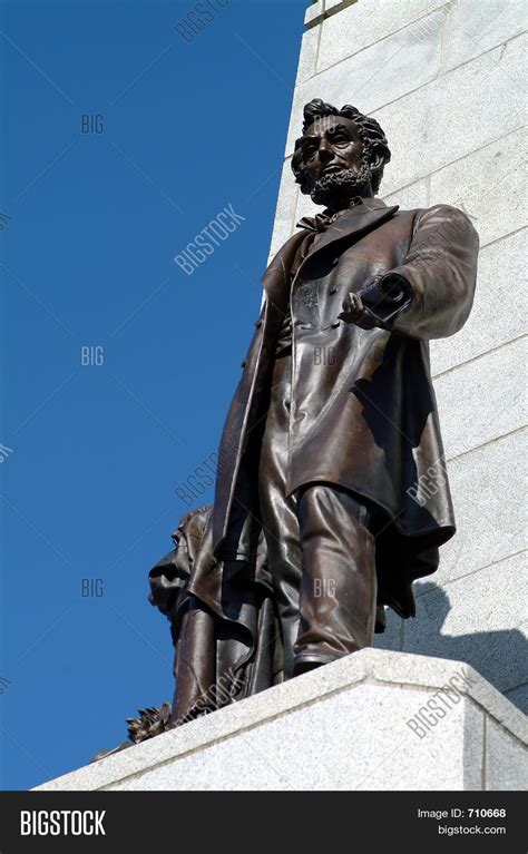 Lincoln Tomb 5 Image & Photo (Free Trial) | Bigstock