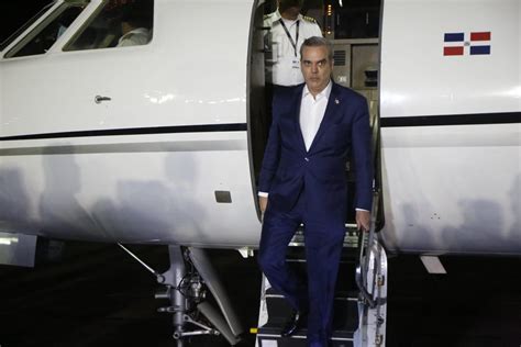 Presidente Abinader regresa al país tras participar en IV Cumbre de la