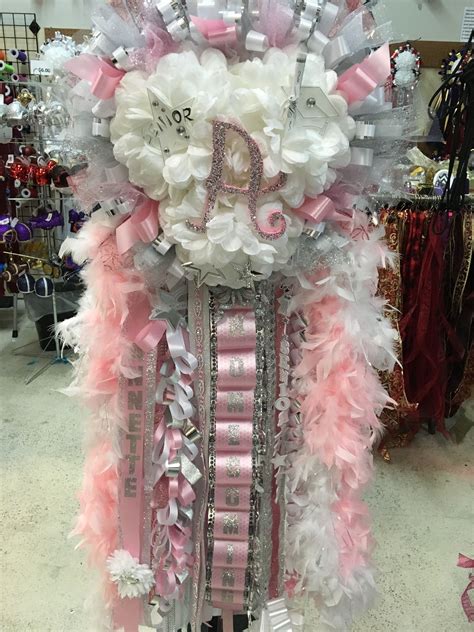 Custom Texas Heart Homecoming Mum Spotlight Mums Keller Tx Builder