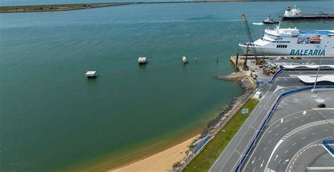 La nueva doble rampa ro ro en el Muelle Sur permitirá el atraque