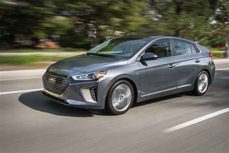 Hyundai Ioniq Electric Hybrid Plug In Hybrid Green Envy