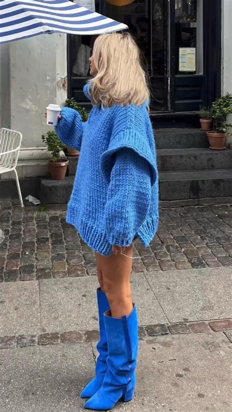 Colorful Fall Outfit Oversized Sweater Outfit Fall Trends Fall Nails Autumn Aesthetic Cozy