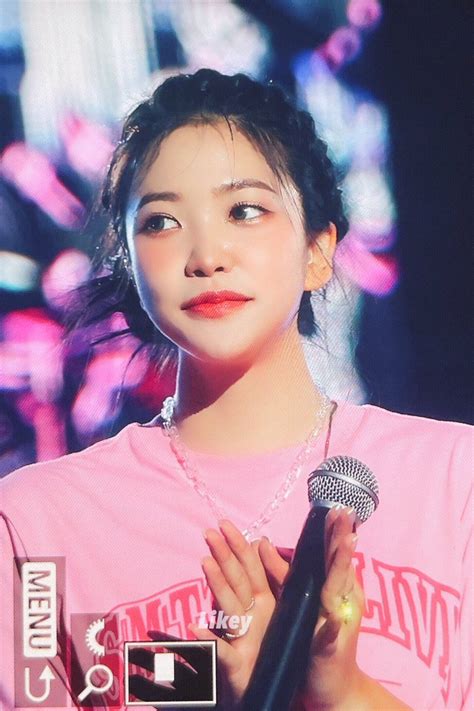 I Just 🍁 On Twitter Rt Likey0305 220820 🍑🍑 예리 Yeri 레드벨벳 Redvelvet