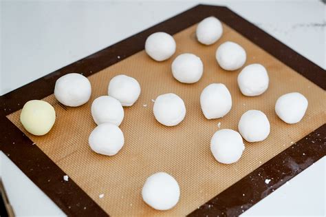 The Easiest Tsukimi Dango Recipe - Mochi Mommy