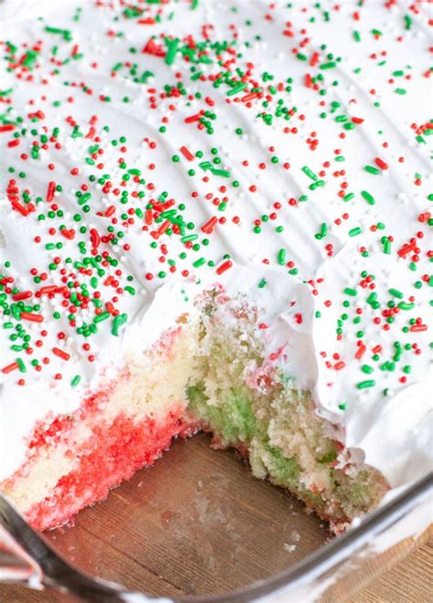 Holiday Jello Cake | Jello cake, Jello cake recipes, Christmas deserts