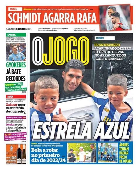 Las Portadas Del D A Foto De