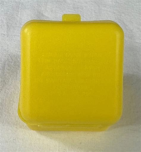 Vintage Bubble Burger Container Fleer Gum Corp 80s Classic Candy Yellow