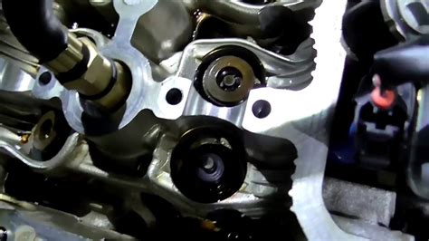 Двигатель toyota 1ZZ-FE. Нюансы при замене маслосъемных колпачков ...