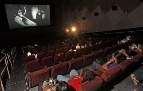 Mixing alcohol and movie theaters stirs emotions: 'Our children have nowhere to go' - al.com