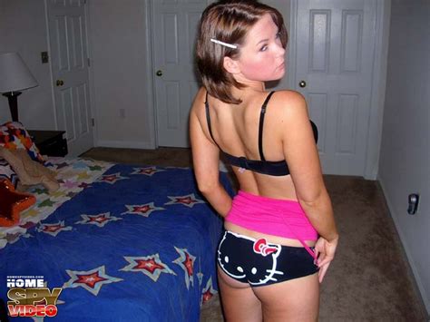 Amateur Chick Tries On Different Lingerie And Poses Porn Pictures XXX