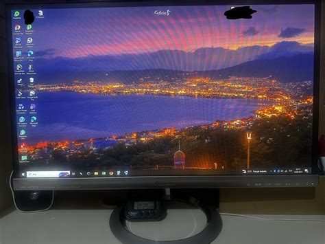 Resimdeki monitörün modeli nedir Technopat Sosyal