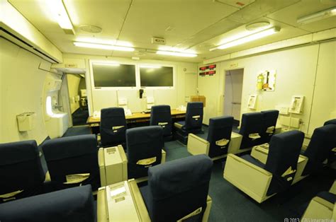 A rare peek inside America's Doomsday plane (pictures) - CNET