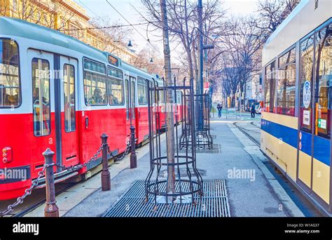 Líneas De Tranvía Fotos E Imágenes De Stock Alamy