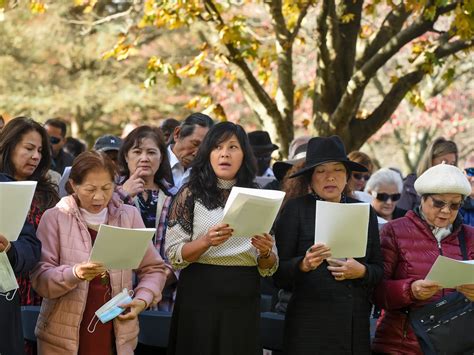 All Souls’ Day prayers in the cemetery - Arlington Catholic Herald