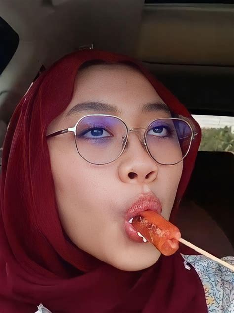 Sangap batang suami orang : r/awekmelayuhorny