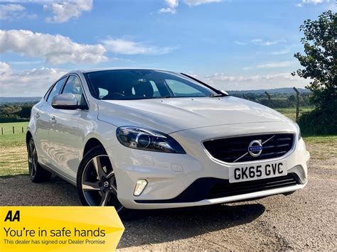 Volvo V40 2 0 D2 R DESIGN LUX NAV Giles Cars