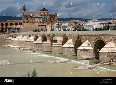 Roman Bridge (Puente romano de Cordoba) and the Cordoba Mosque and ...