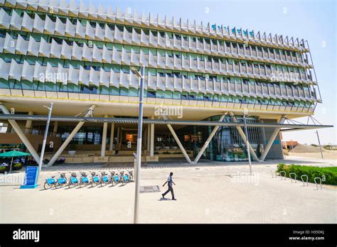 Masdar Sustainable City Project Hi Res Stock Photography And Images Alamy