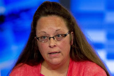 Following Kim Davis Battle Over Same Sex Marriage Licenses Kentucky