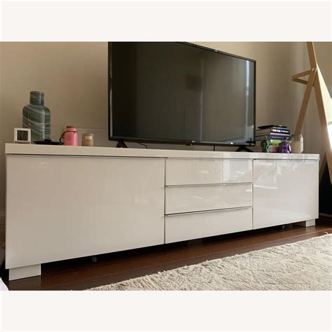 IKEA Gloss White TV Unit AptDeco