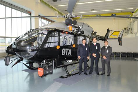 Per Recibir En Cuatro Helic Pteros Y Patrullas Para La Pnp