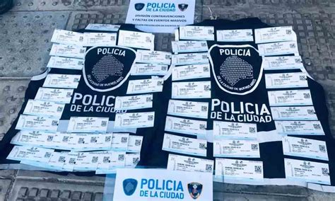 Detectaron Hinchas Con Entradas Truchas En Los Accesos Al Monumental