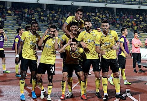 Bos Gaurus Hampiri Suku Akhir Utusan Malaysia