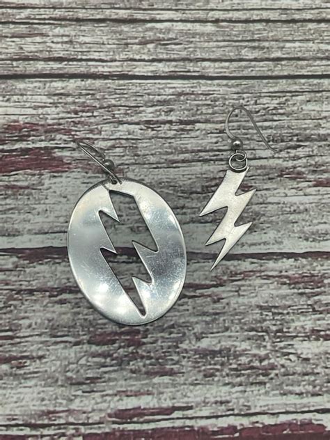 Modern Sterling Silver Lightning Bolt Cut Out Storm E Gem