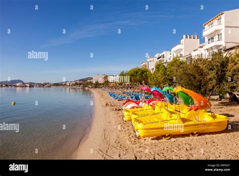 Beach, Puerto de Pollensa, Mallorca - Spain Stock Photo - Alamy