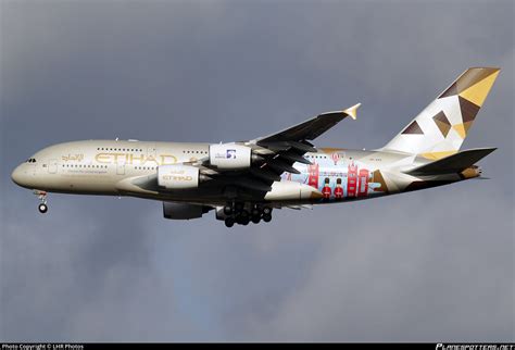 A6 APE Etihad Airways Airbus A380 861 Photo By LHR Photos ID 1018561