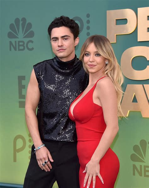 Sydney Sweeney Red Dress Big Breasts Hot Celebs Home