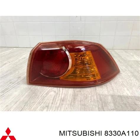 Piloto Posterior Exterior Derecho Para Mitsubishi Lancer 10 CY A CZ A