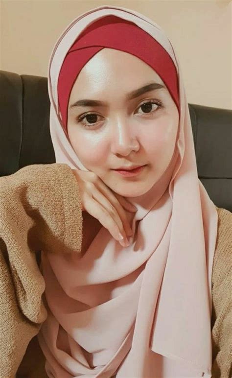 Pin Oleh Zack Gaia Di Aweks Kecantikan Orang Asia Jilbab Cantik