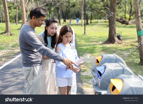 Im Genes De Parque Con Basura Regada Por Todos Lados Im Genes