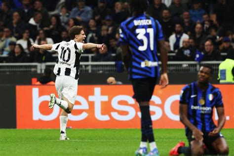 Inter 4-4 Juventus: Serie A highlights from legendary Derby d'Italia